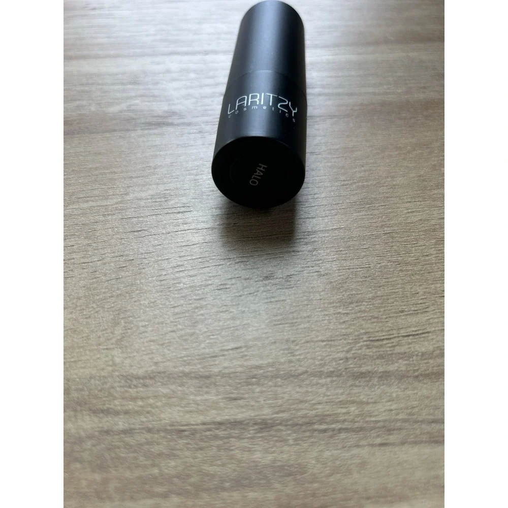 NEW LARITZY COSMETICS Light Stix Highlighter 0.31 oz HALO